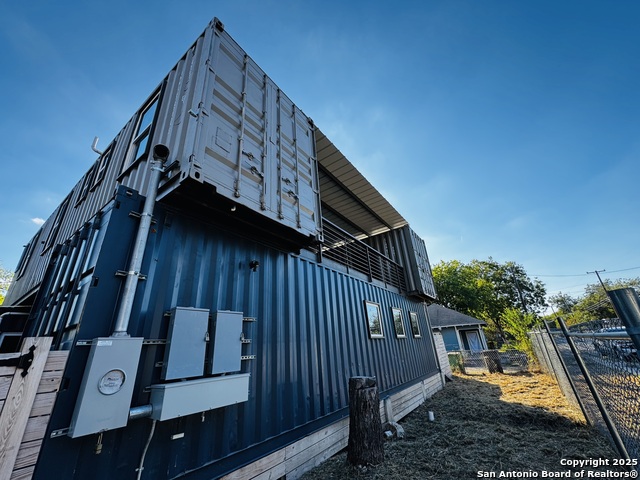 Image 3 of 37 For 1806 San Fernando