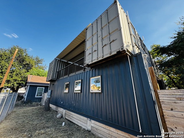 Image 5 of 37 For 1806 San Fernando