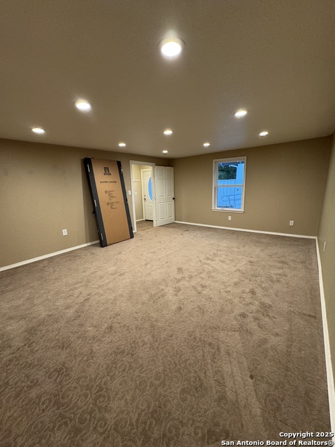 Listing photo id 10 for 1108 Coll W