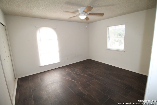 Image 3 of 8 For 4514 Slayden Dr