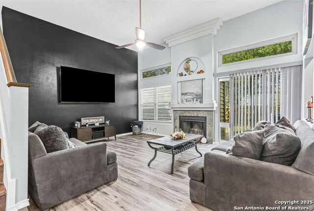 Image 4 of 19 For 7571 Corian Park