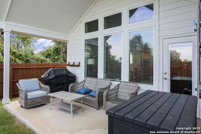 Listing photo id 16 for 904 Brook