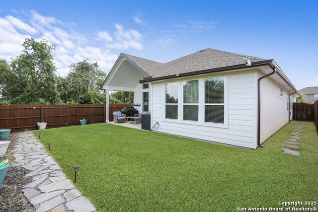 Listing photo id 17 for 904 Brook