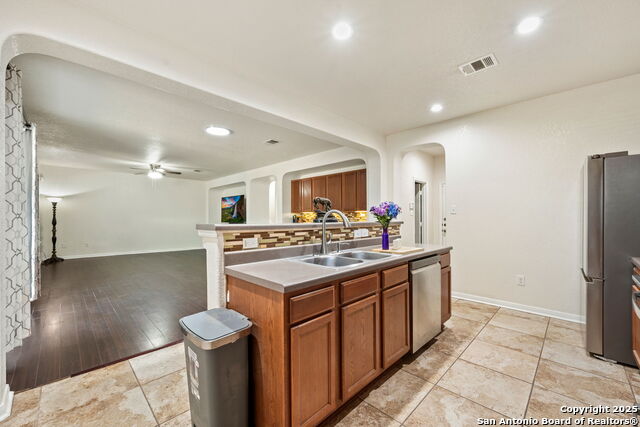 Image 13 of 28 For 7918 Martinelli