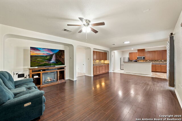 Image 8 of 28 For 7918 Martinelli