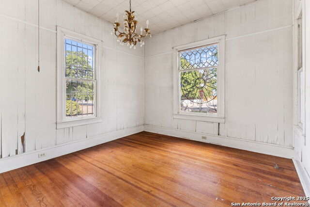 Image 14 of 42 For 302 Florida Street