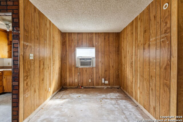 Image 30 of 42 For 302 Florida Street