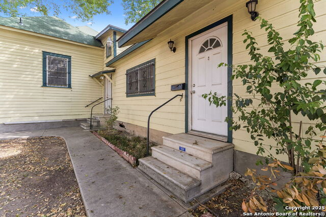 Image 35 of 42 For 302 Florida Street