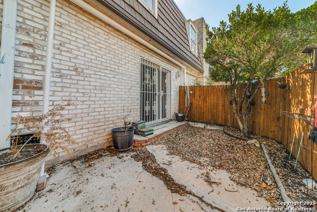 Image 19 of 23 For 8058 Broadway 138n