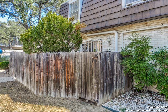 Image 20 of 23 For 8058 Broadway 138n