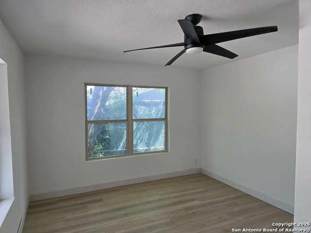 Image 11 of 12 For 315 Muegge  