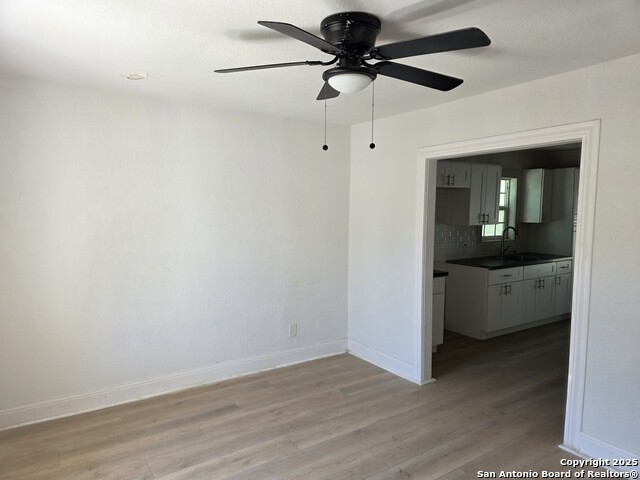 Image 3 of 12 For 315 Muegge  