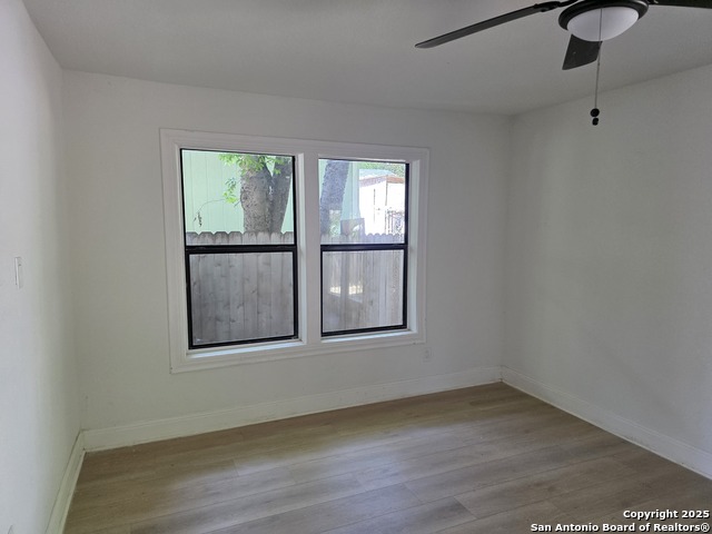 Image 9 of 12 For 315 Muegge  