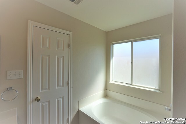 Listing photo id 18 for 6206 Cypress Circle