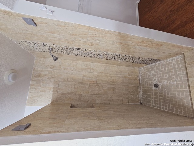 Listing photo id 31 for 6206 Cypress Circle