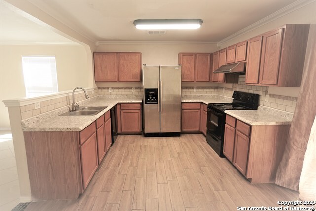 Listing photo id 4 for 6206 Cypress Circle