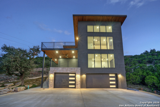 Image 10 of 53 For 585 Highland Terrace