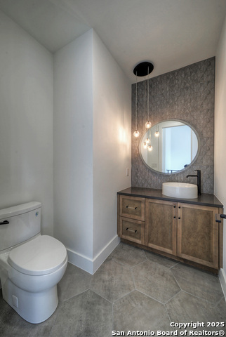 Image 33 of 53 For 585 Highland Terrace