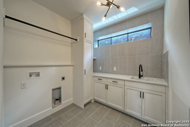 Image 35 of 53 For 585 Highland Terrace