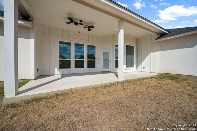 Image 16 of 21 For 1555 Vista View