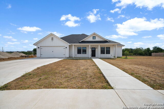 Image 2 of 21 For 1555 Vista View
