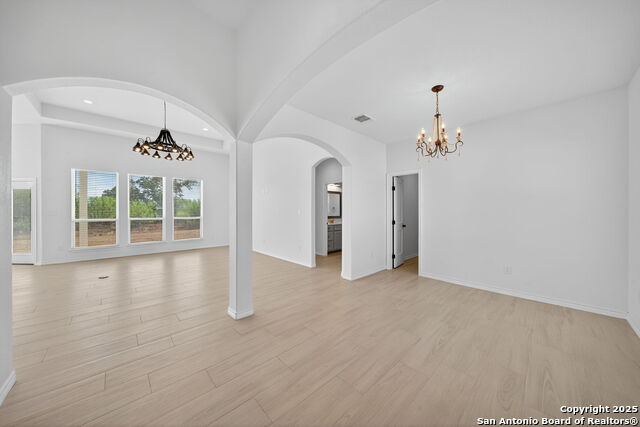 Image 4 of 21 For 1555 Vista View