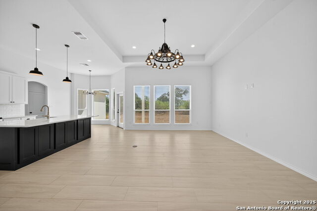 Image 5 of 21 For 1555 Vista View