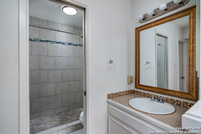 Image 14 of 46 For 14214 & 14216 Indian Woods