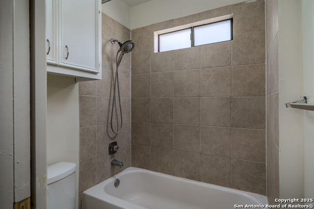 Image 42 of 46 For 14214 & 14216 Indian Woods