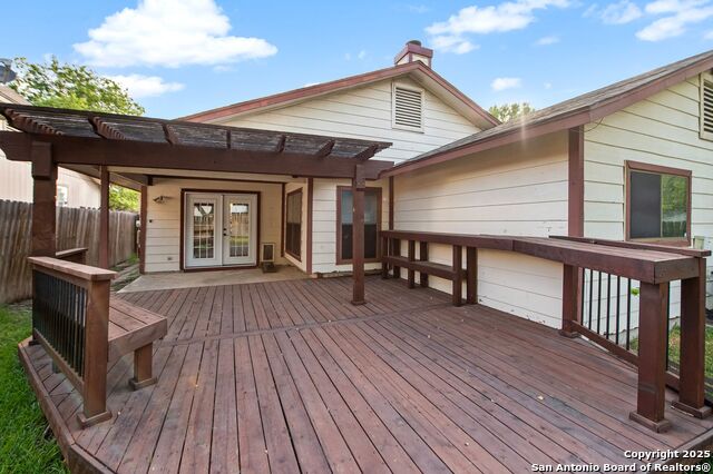 Image 18 of 21 For 13231 Wood Climb