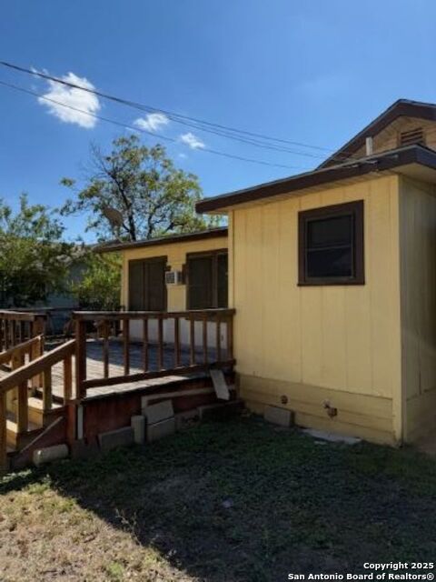 Image 21 of 30 For 227 E Hafer Ave