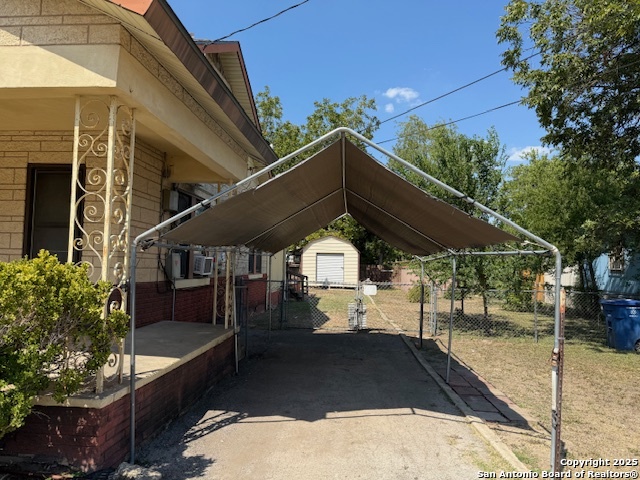 Image 5 of 30 For 227 E Hafer Ave