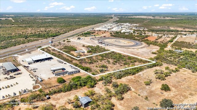 Image 12 of 20 For 215859 Ih 37