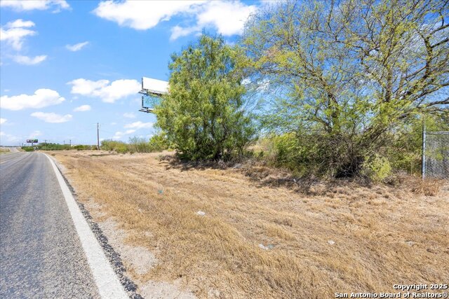 Image 20 of 20 For 215859 Ih 37