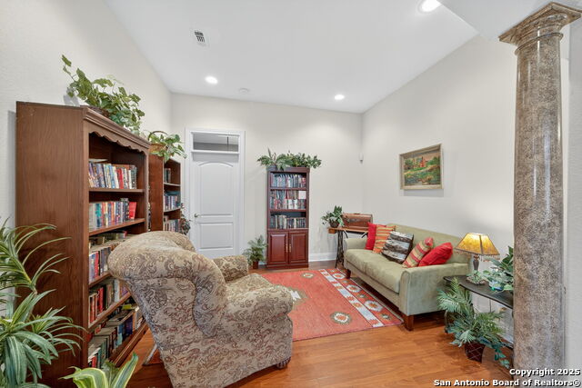 Image 7 of 33 For 29019 Tivoli