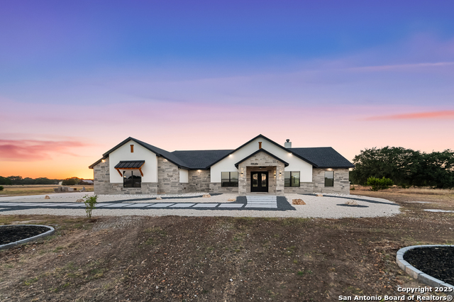 Details for 344 Buckskin Trail, Bandera, TX 78003