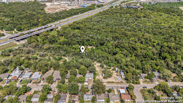 Listing photo id 4 for 339 Cardiff  