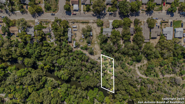 Listing photo id 4 for 343 Cardiff  