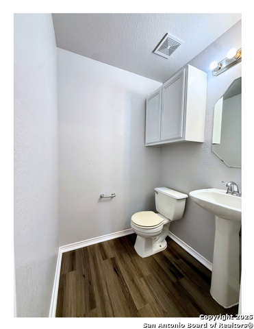 Image 7 of 18 For 2543 Fayette