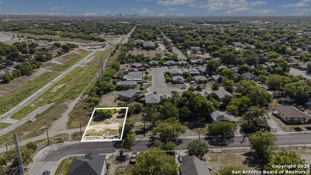 Image 11 of 29 For 306 41st  