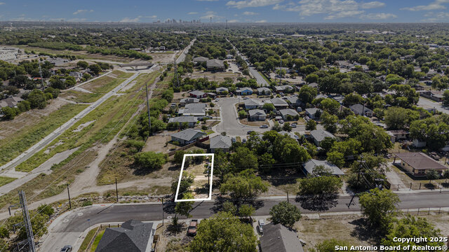 Image 13 of 29 For 306 41st  