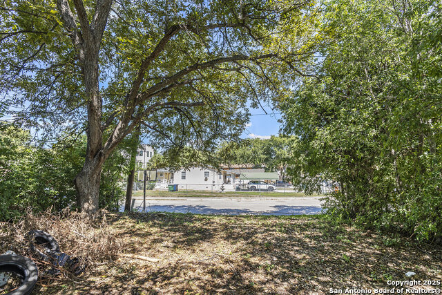 Image 20 of 29 For 318 41st