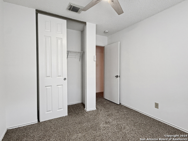 Listing photo id 17 for 7011 Cole Creek