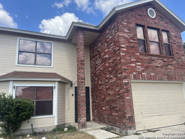 Listing photo id 0 for 7011 Cole Creek