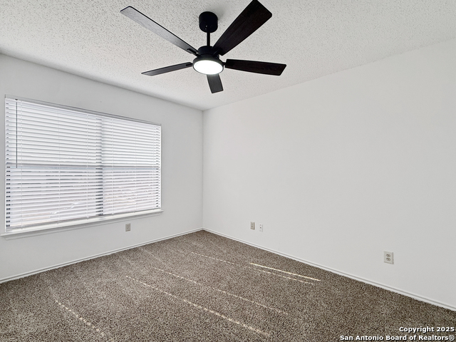 Listing photo id 19 for 7011 Cole Creek