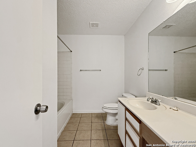 Listing photo id 21 for 7011 Cole Creek