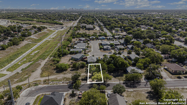 Image 15 of 29 For Na 41st St