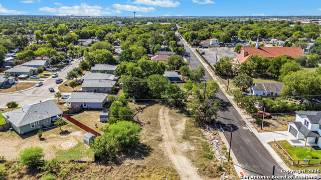 Image 5 of 29 For Na 41st St
