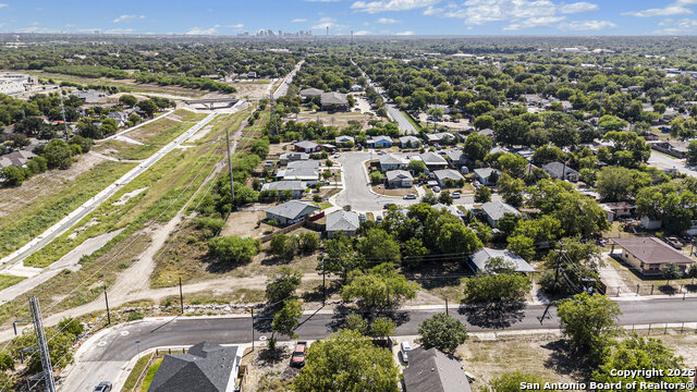 Image 7 of 29 For Na 41st St