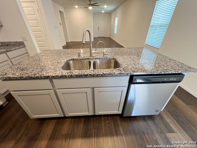 Image 11 of 30 For 4422 Chandler  4